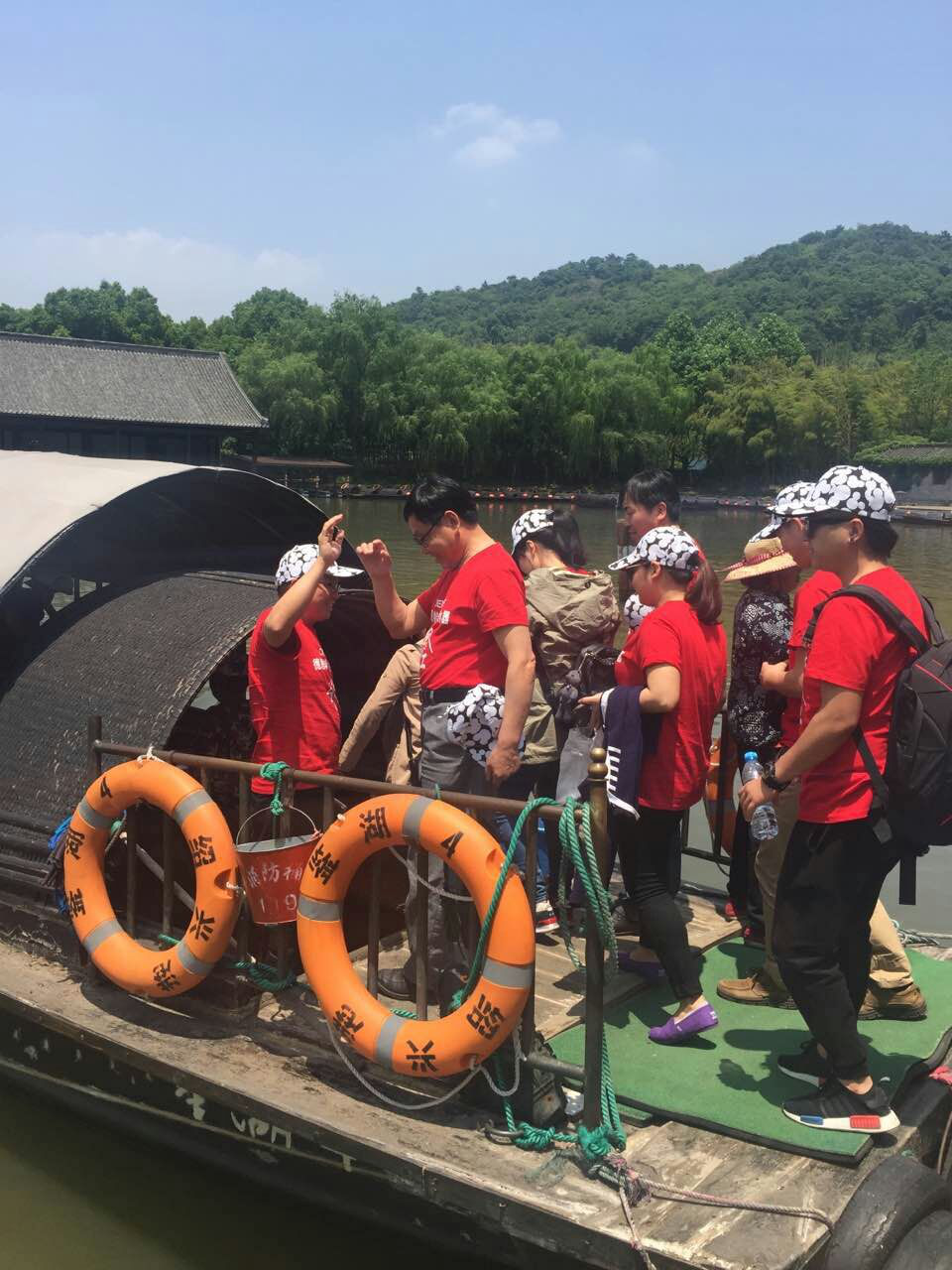 1507608635630306.png blob.png